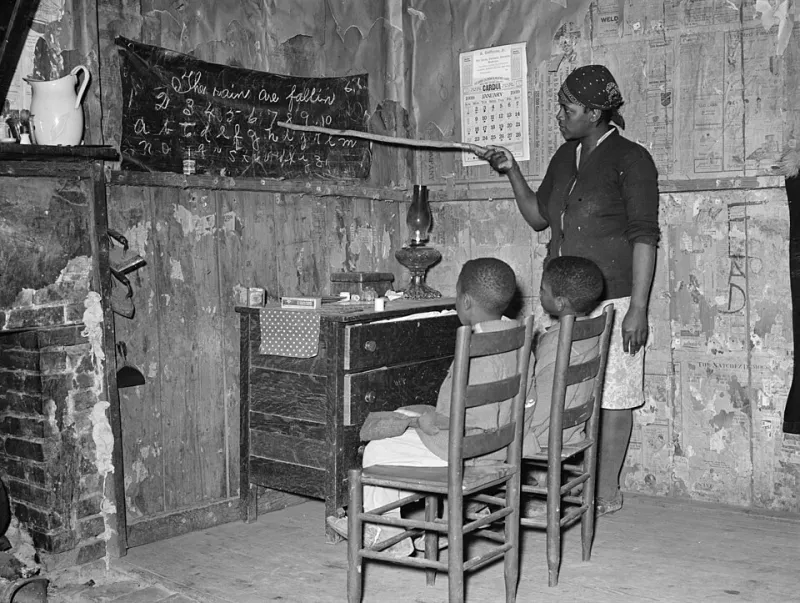 Mothers as Architects: The Women Dismantling Centralized Schooling One Household at a Time