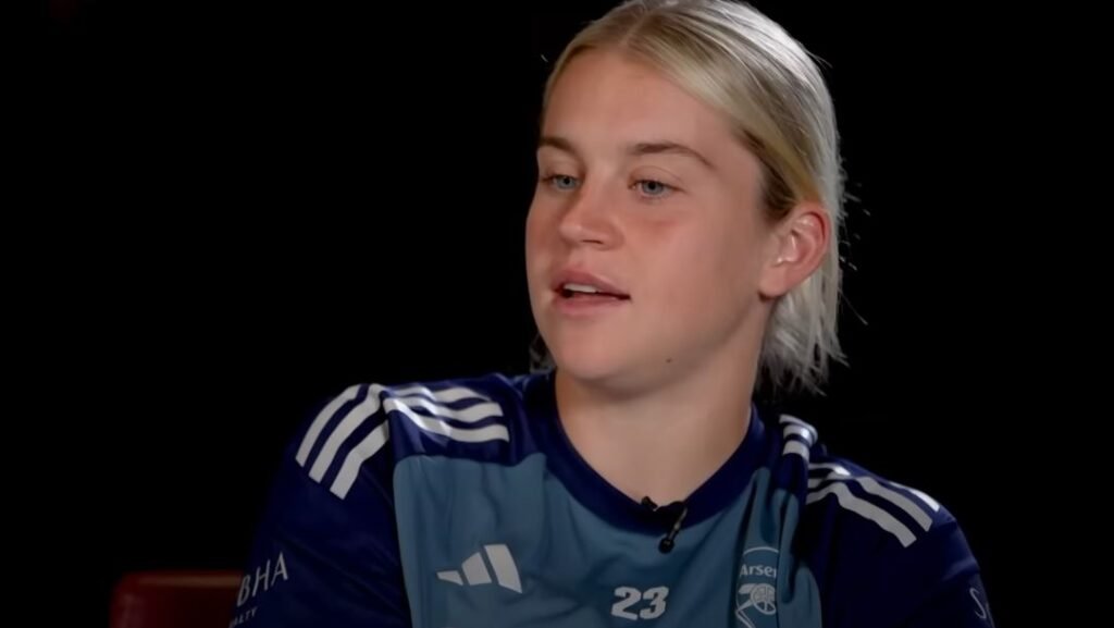 Alessia Russo Salary